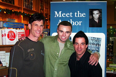 JD with Circuit Noize Associate Publisher Gary Steinberg (left),and Circuit Noize Publisher Stephen Ceplenski (right).